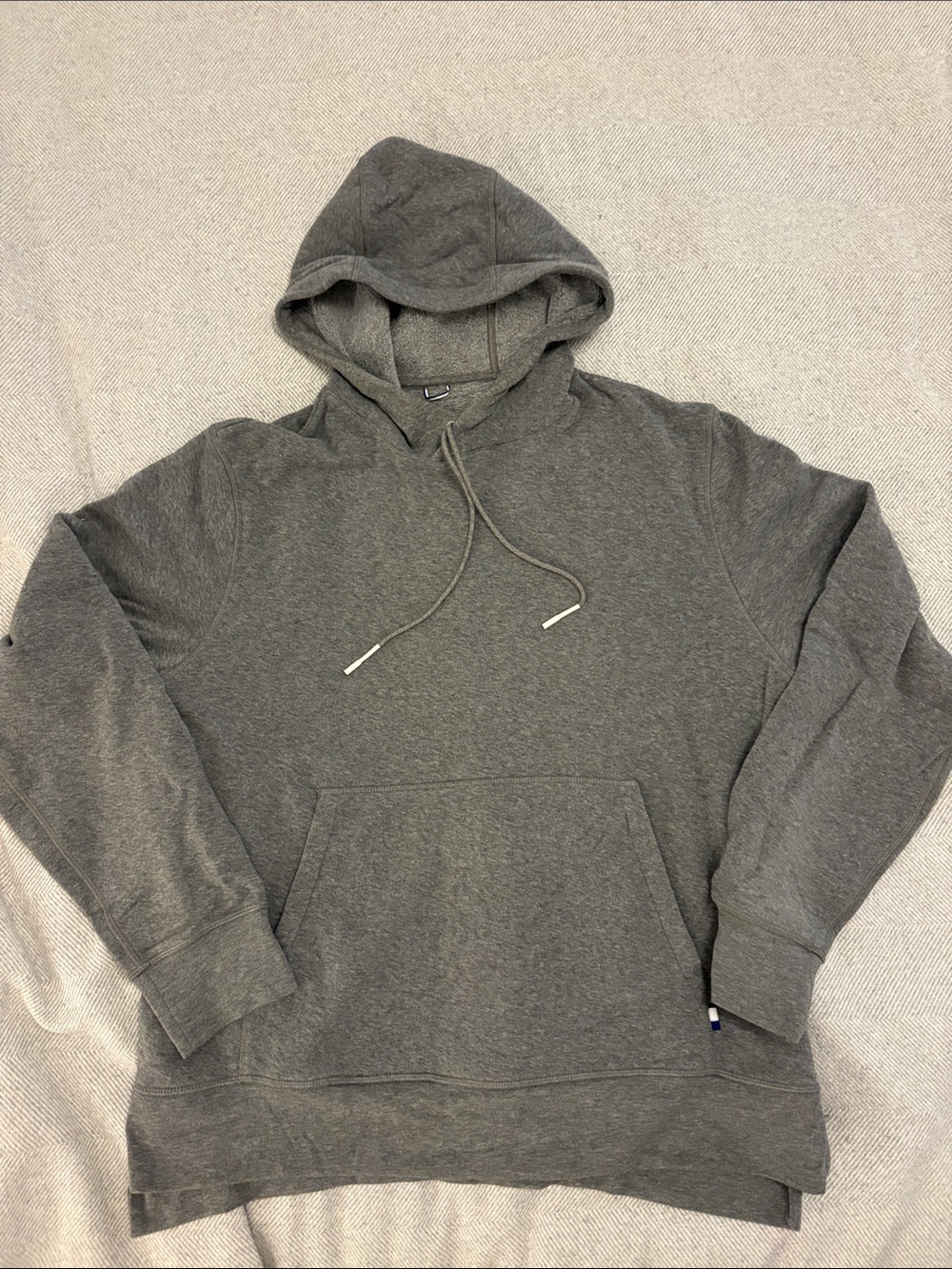 Kit and Ace Men's Heather Charcoal Hoodie